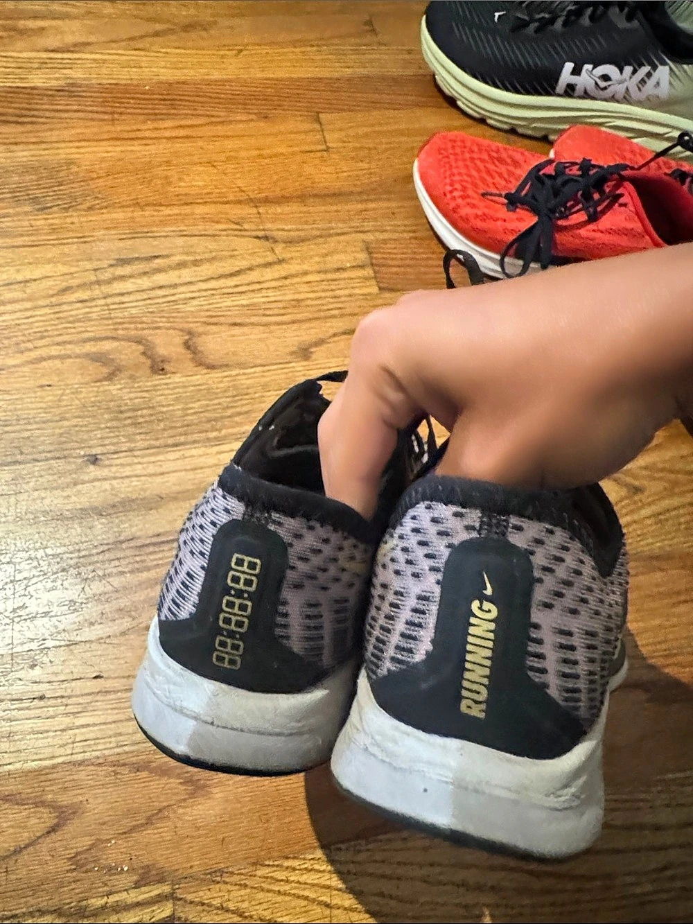 Nike black running shoes - Picture 4 of 5